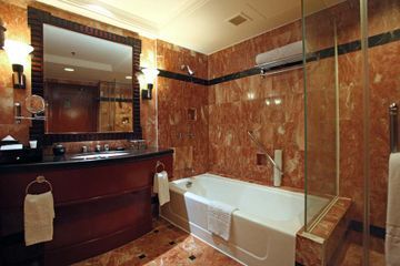 Готель Millennium Court, - Marriott Executive Будапешт